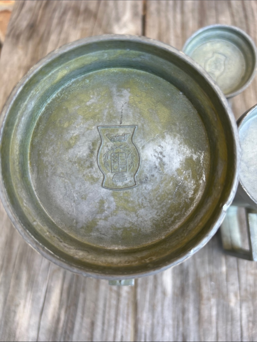 Three vintage pewter measuring jugs - Picture 7 of 7